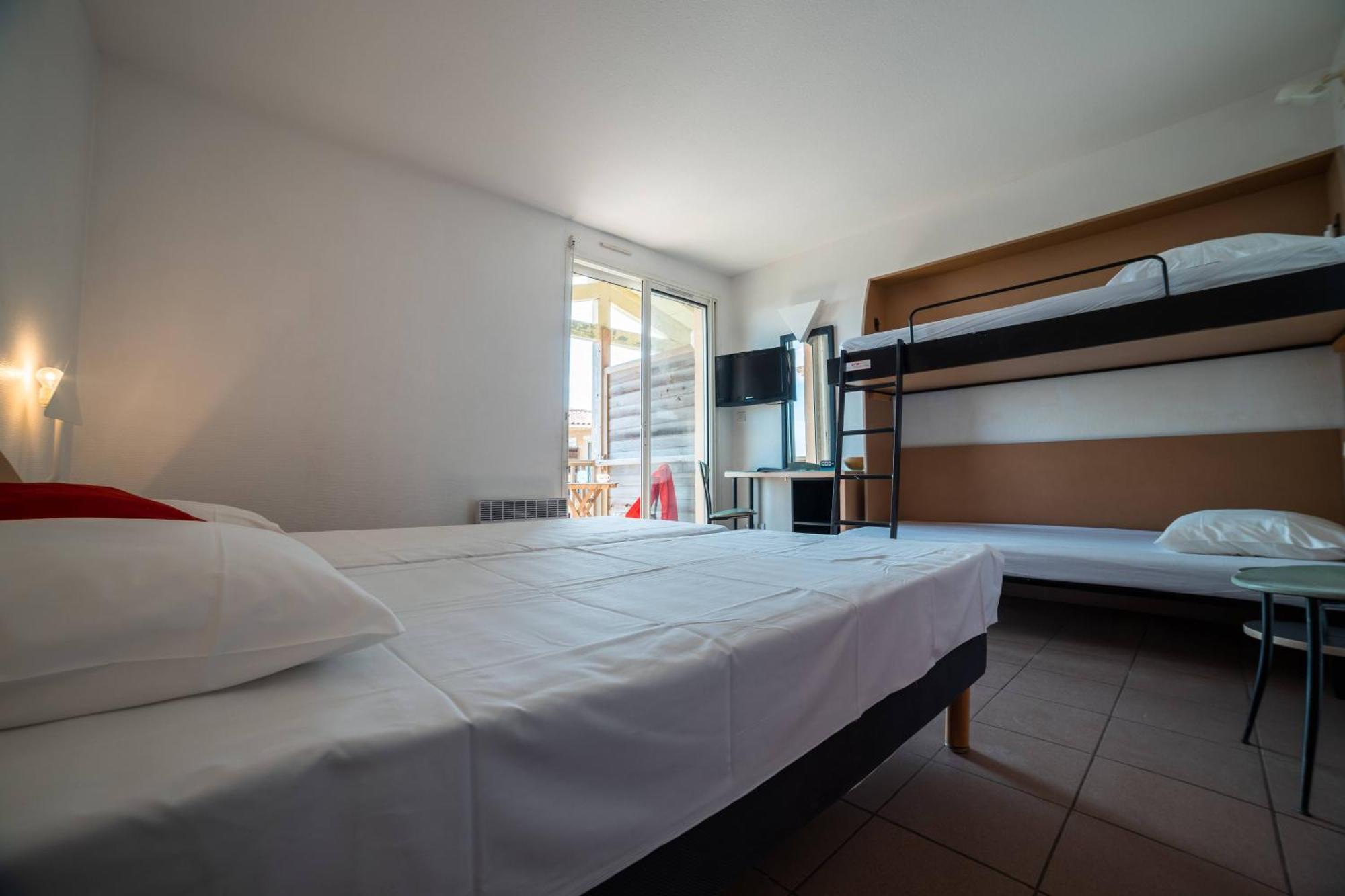 Vvf Narbonne-Plage Saint-Pierre-La-Mer Флёри Экстерьер фото