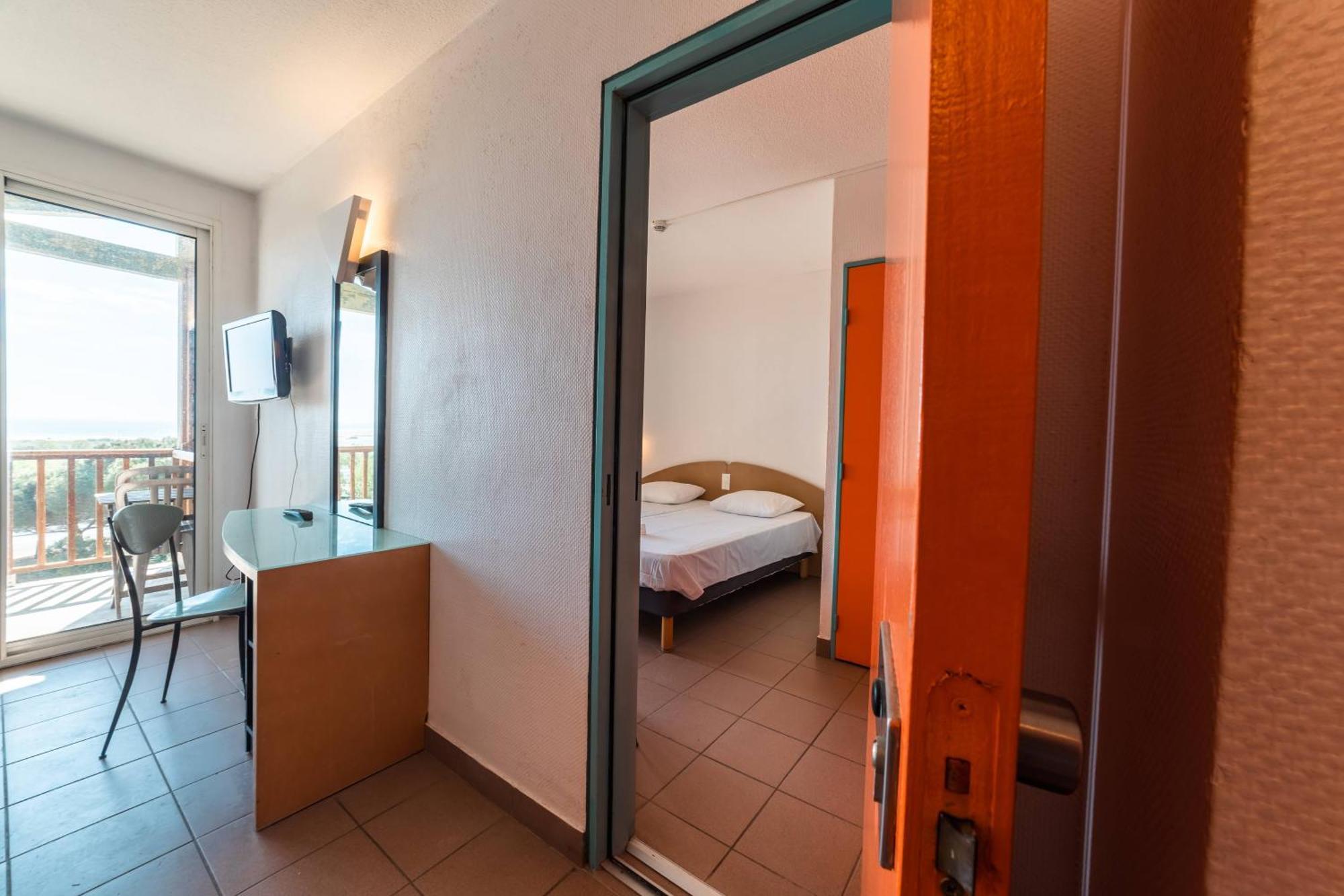 Vvf Narbonne-Plage Saint-Pierre-La-Mer Флёри Экстерьер фото
